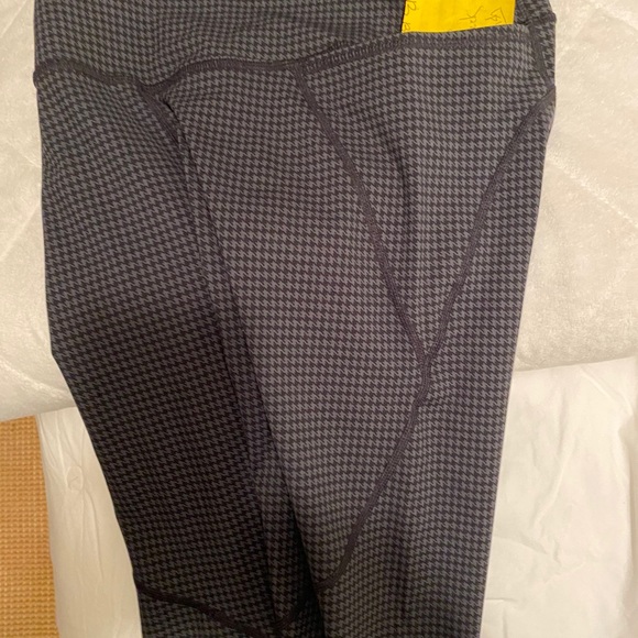 Sweaty Betty- Power 7/8 Workout Leggings - Picture 6 of 7